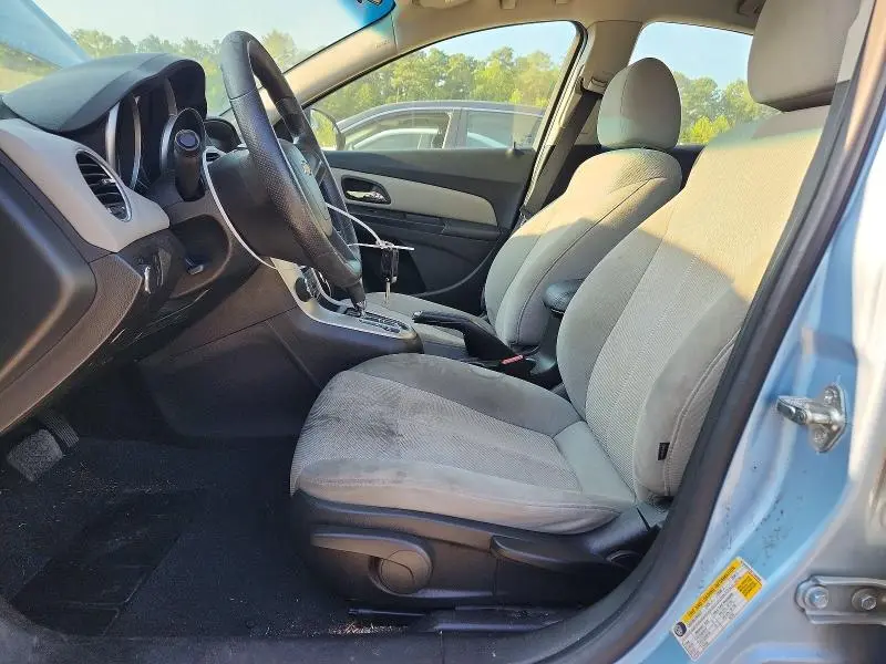 2011 CHEVROLET CRUZE LT  