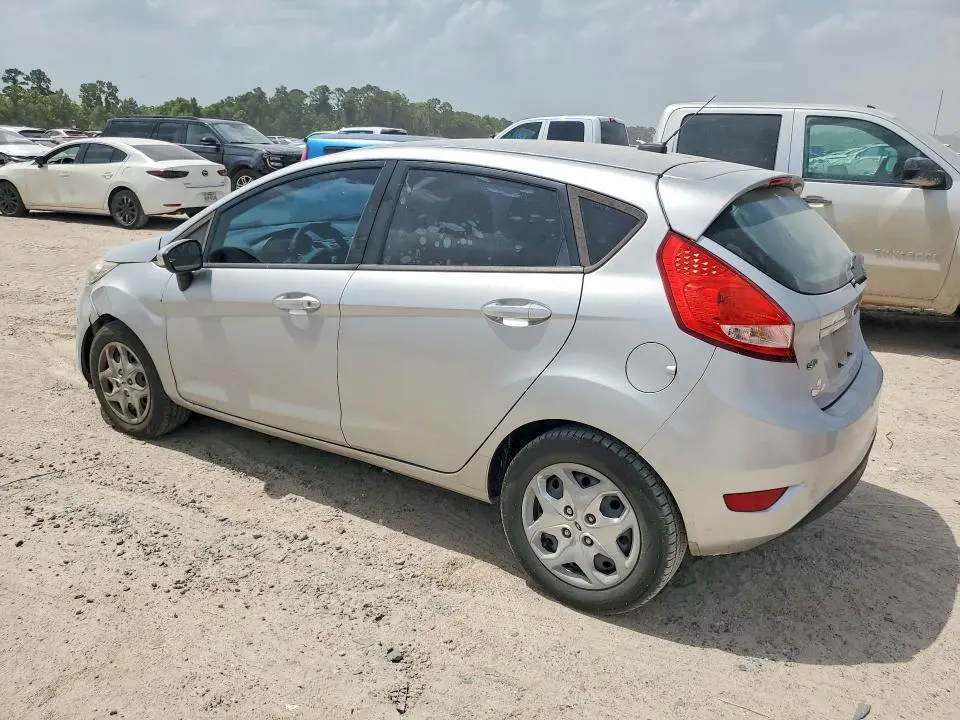 2013 FORD FIESTA S   