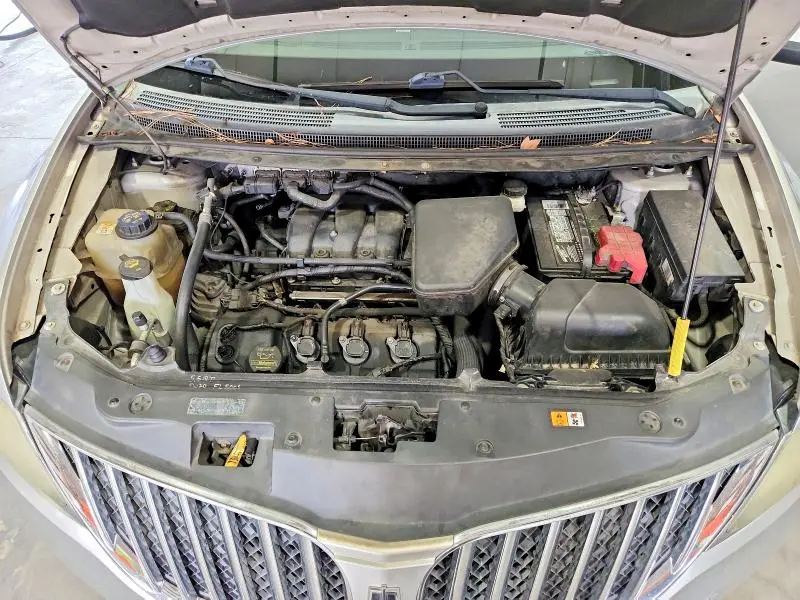 2011 LINCOLN MKX   