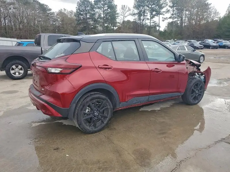 2024 NISSAN KICKS SV  