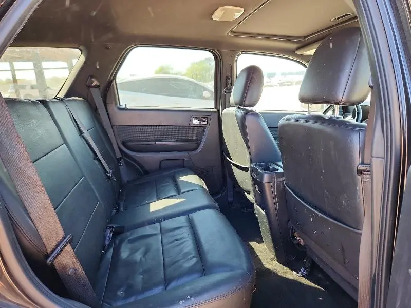 2011 FORD ESCAPE LIMITED  