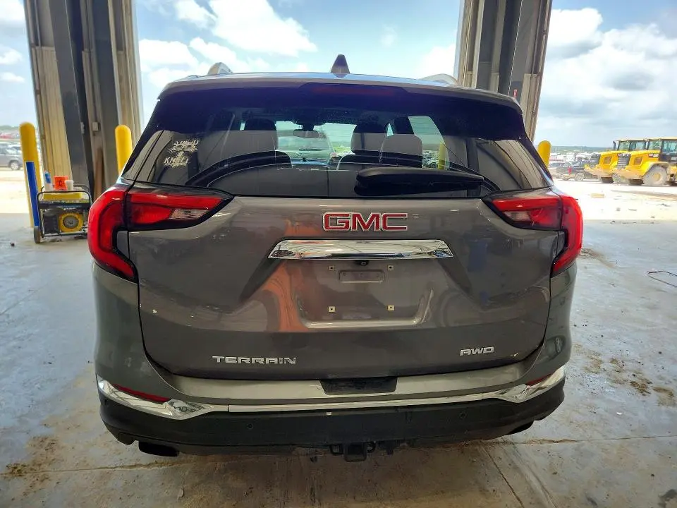 2020 GMC TERRAIN SLT  