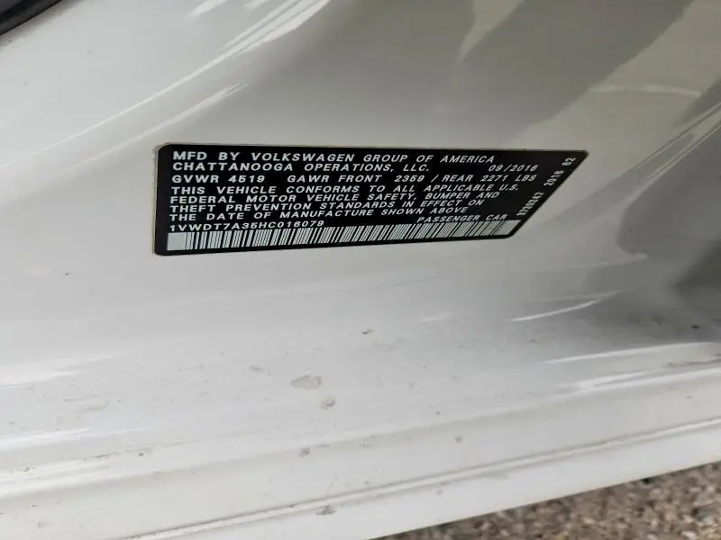 2017 VOLKSWAGEN PASSAT R-LINE  