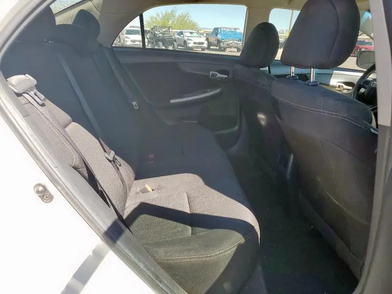 2013 TOYOTA COROLLA BASE  