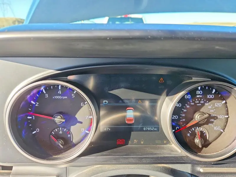 2022 KIA CARNIVAL LX  