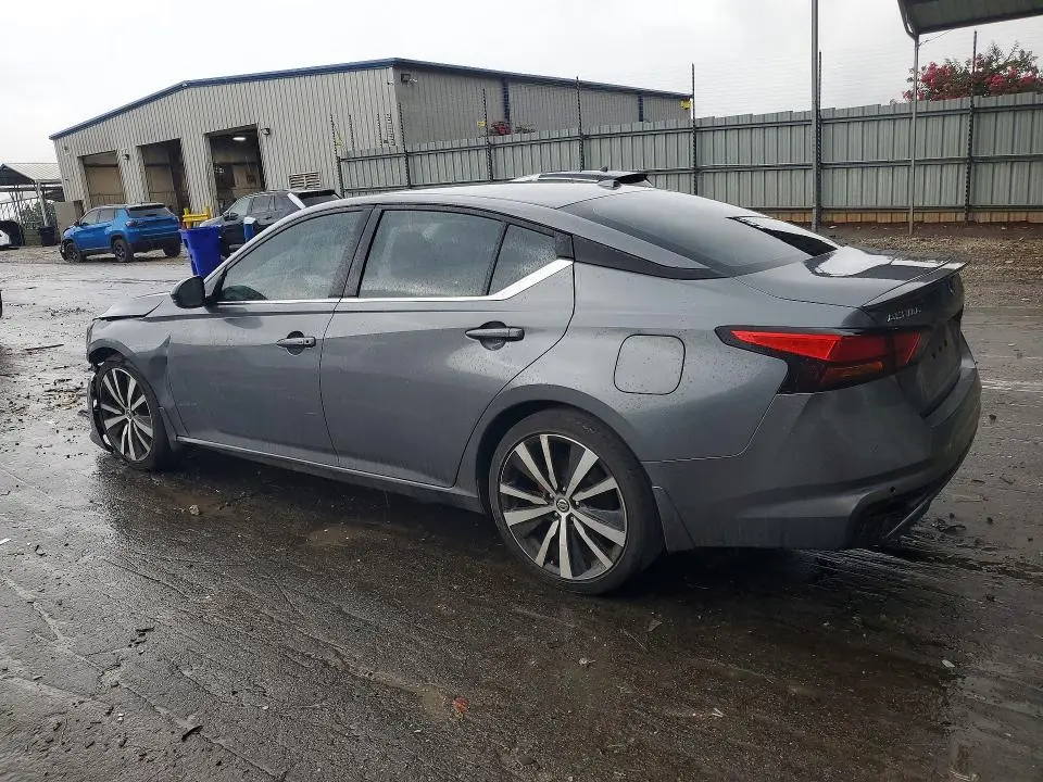 2020 NISSAN ALTIMA SR  