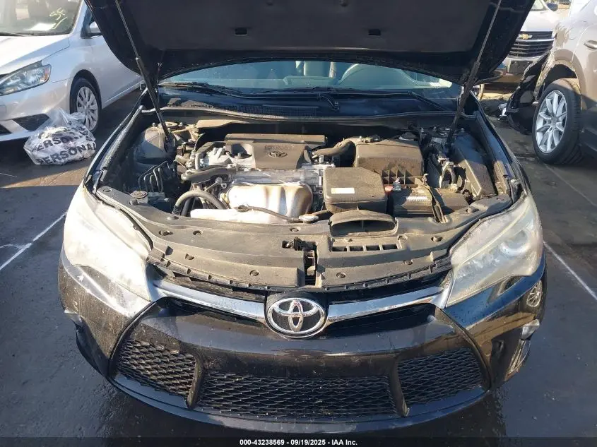 2016 TOYOTA CAMRY SE