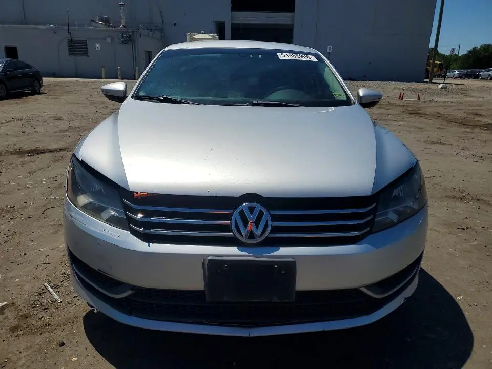 2012 VOLKSWAGEN PASSAT S  
