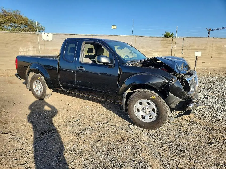 2021 NISSAN FRONTIER S  