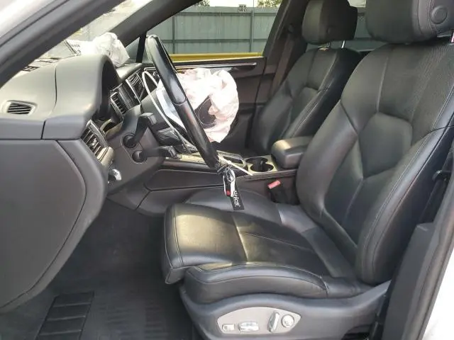 2015 PORSCHE MACAN S  