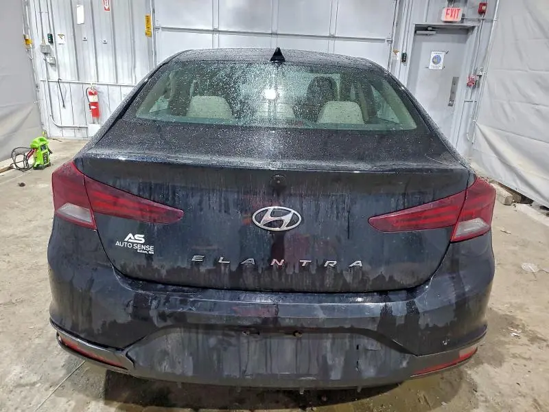 2020 HYUNDAI ELANTRA SEL  
