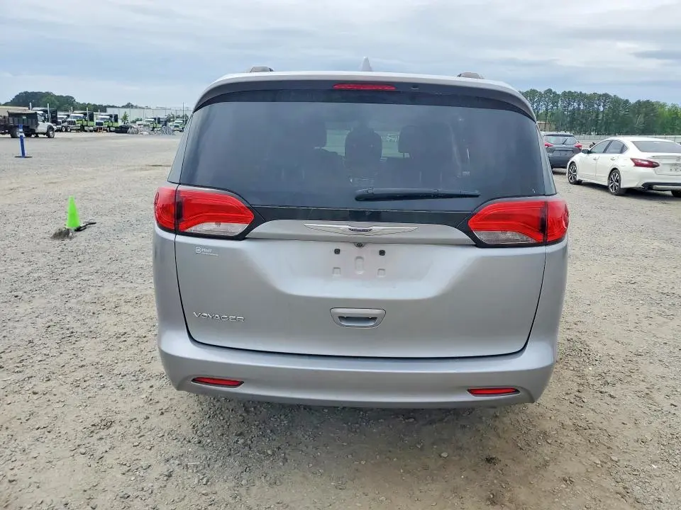 2020 CHRYSLER VOYAGER LXI  