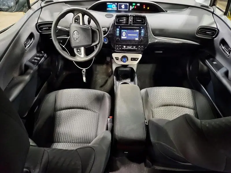 2016 TOYOTA PRIUS   