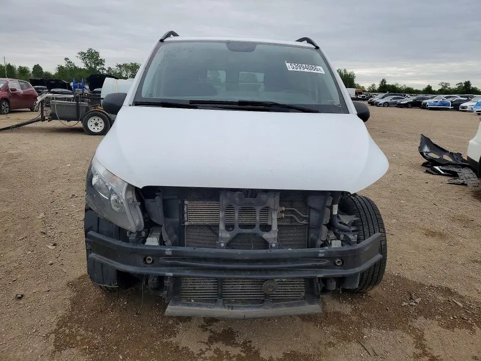 2016 MERCEDES-BENZ METRIS   