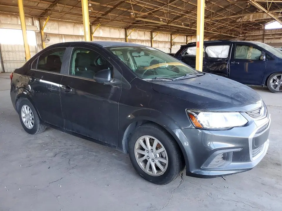 2019 CHEVROLET SONIC LT  