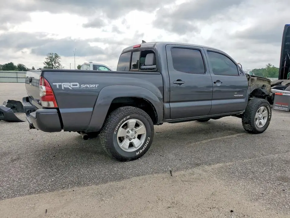 2015 TOYOTA TACOMA V6  