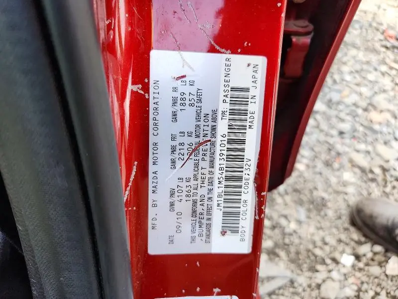 2011 MAZDA 3 S  