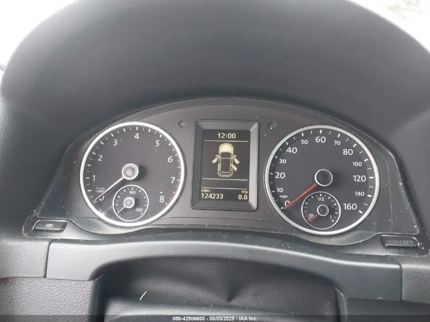 2012 VOLKSWAGEN TIGUAN LE