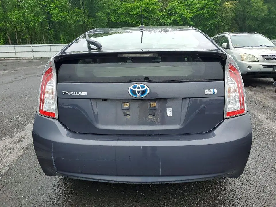 2015 TOYOTA PRIUS FIVE  