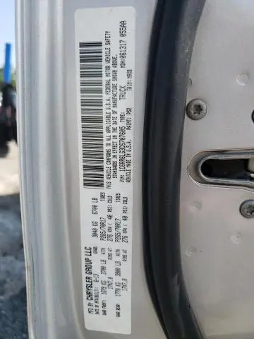 2013 RAM 1500 SLT
