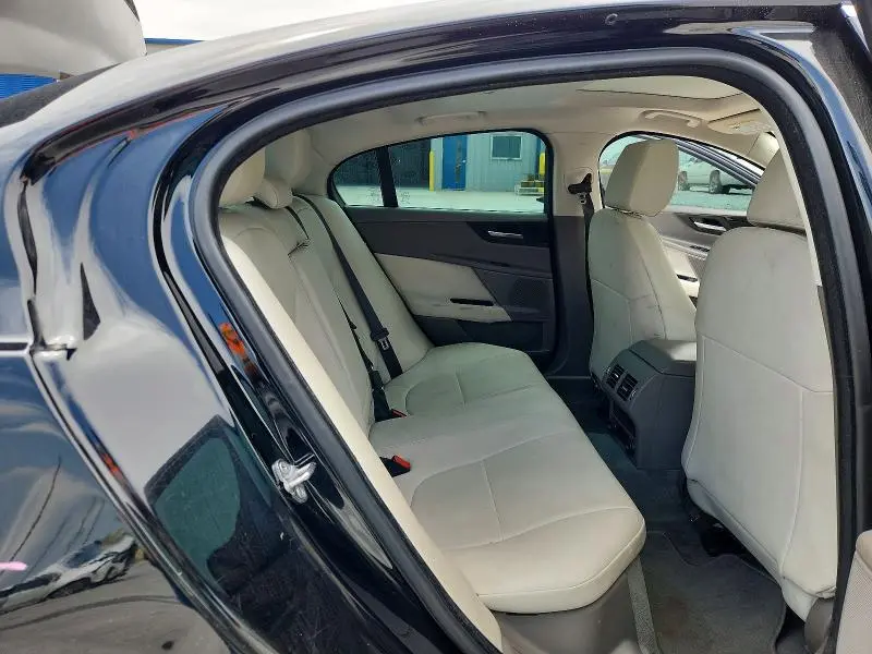 2017 JAGUAR XE   