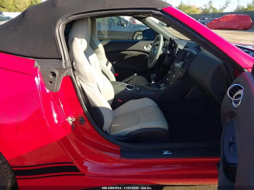 2018 NISSAN 370Z TOURING SPORT