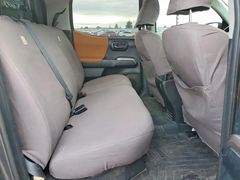 2016 TOYOTA TACOMA SR5 V6  