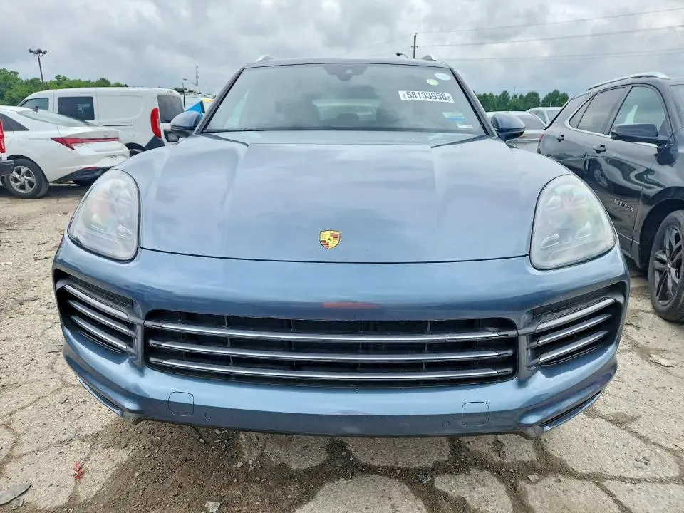2019 PORSCHE CAYENNE   