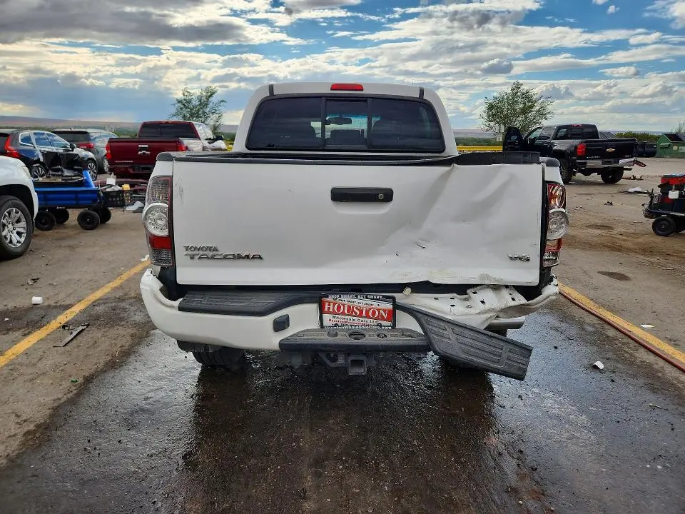 2013 TOYOTA TACOMA V6  