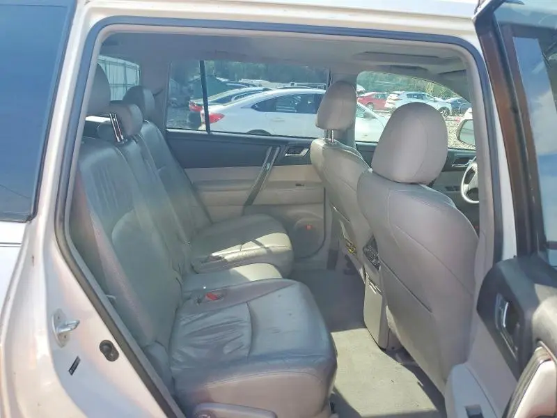 2025 TOYOTA HIGHLANDER LIMITED  