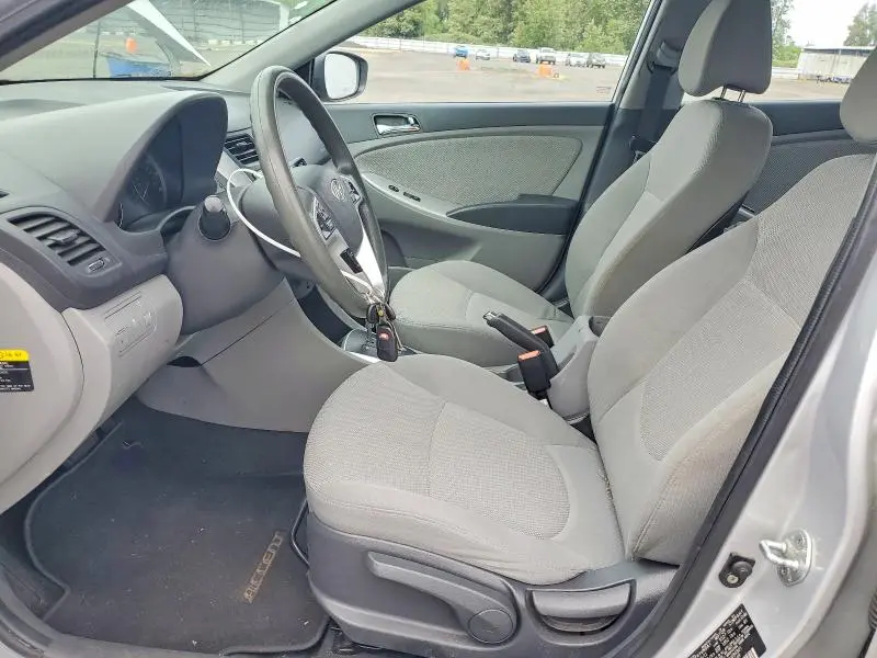 2012 HYUNDAI ACCENT GLS  