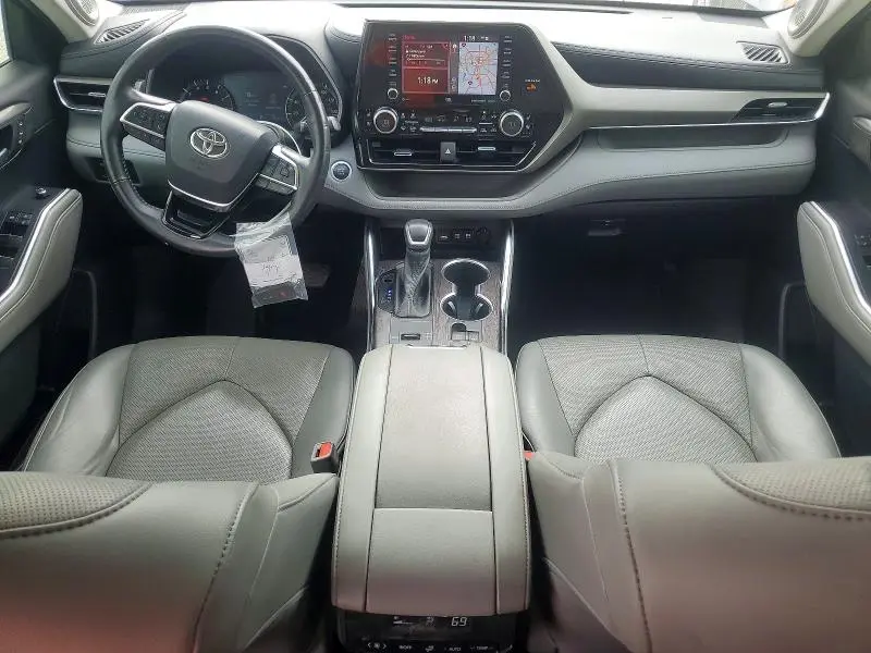 2021 TOYOTA HIGHLANDER LIMITED  