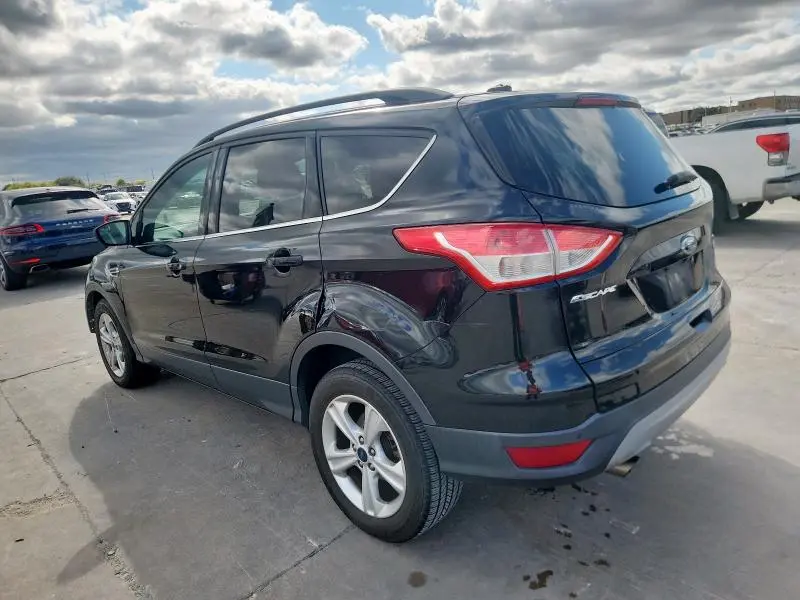 2015 FORD ESCAPE SE  