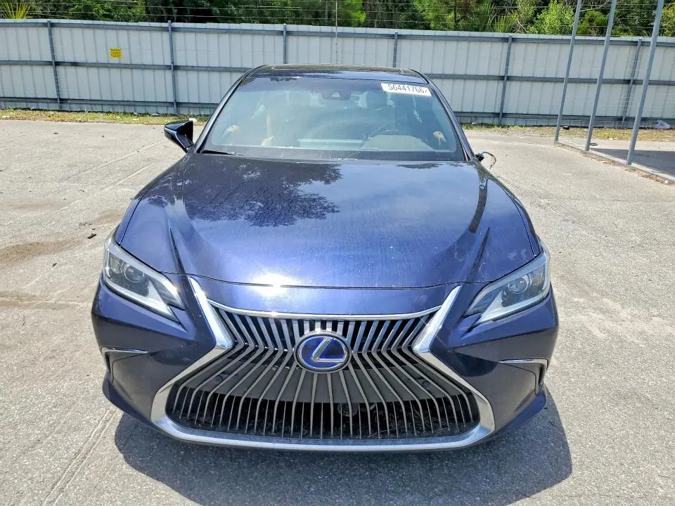 2021 LEXUS ES 300H  
