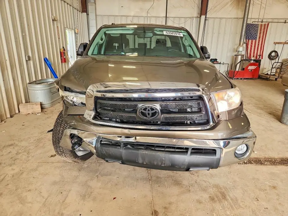 2011 TOYOTA TUNDRA DOUBLE CAB SR5  