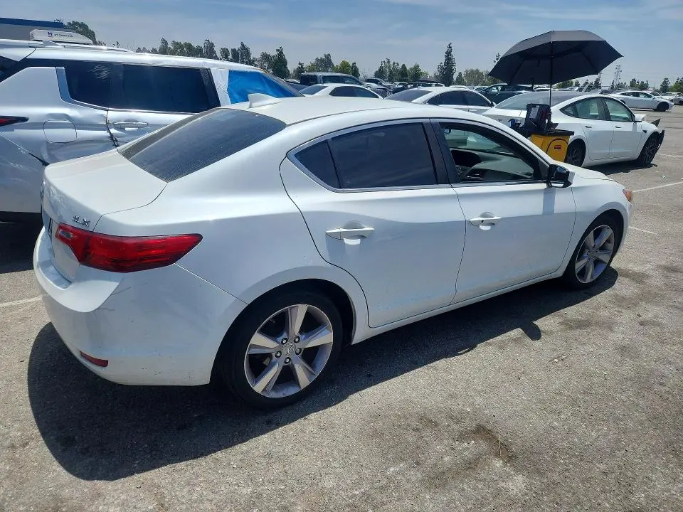 2014 ACURA ILX 20  