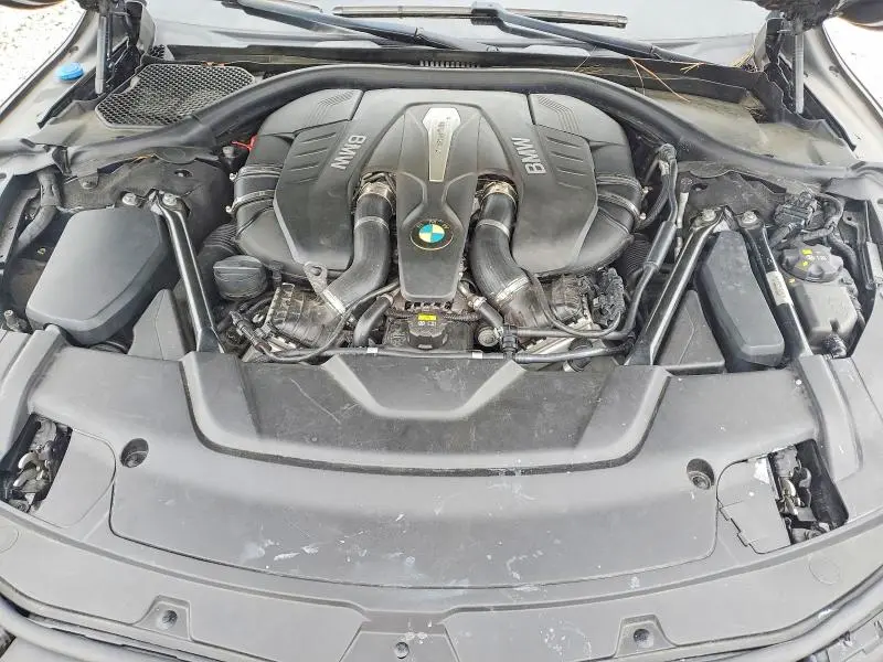 2016 BMW 750 XI  