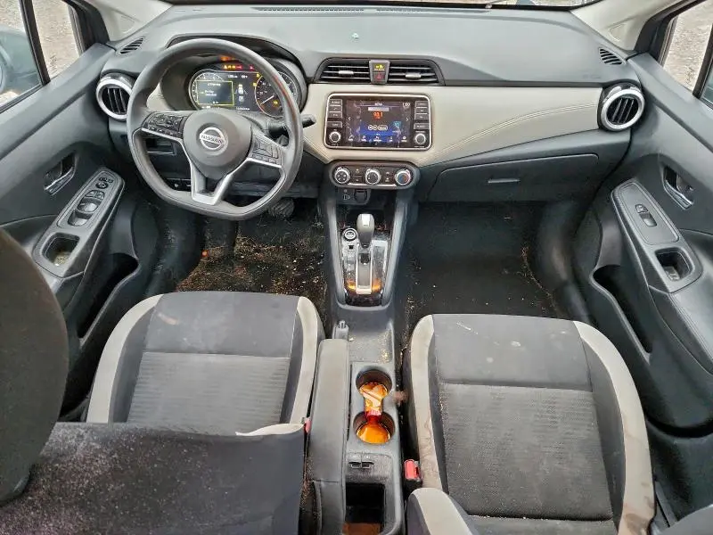 2020 NISSAN VERSA SV  