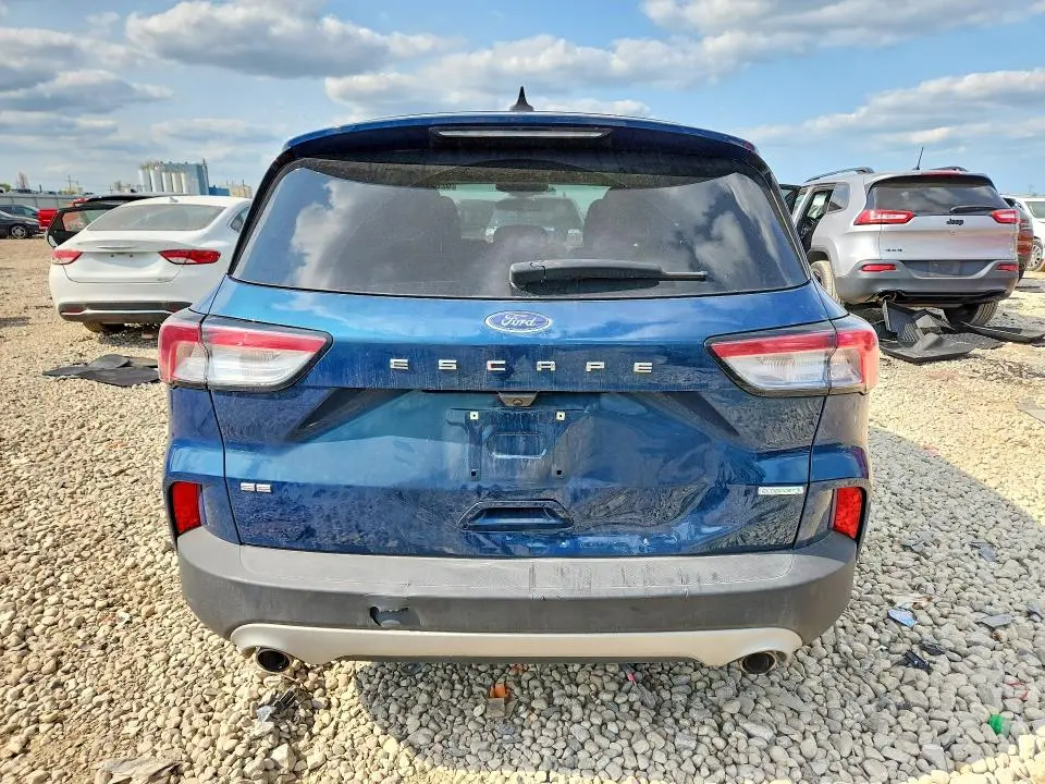 2020 FORD ESCAPE SE  
