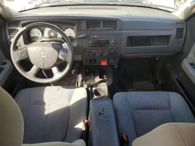 2011 DODGE DAKOTA SLT  