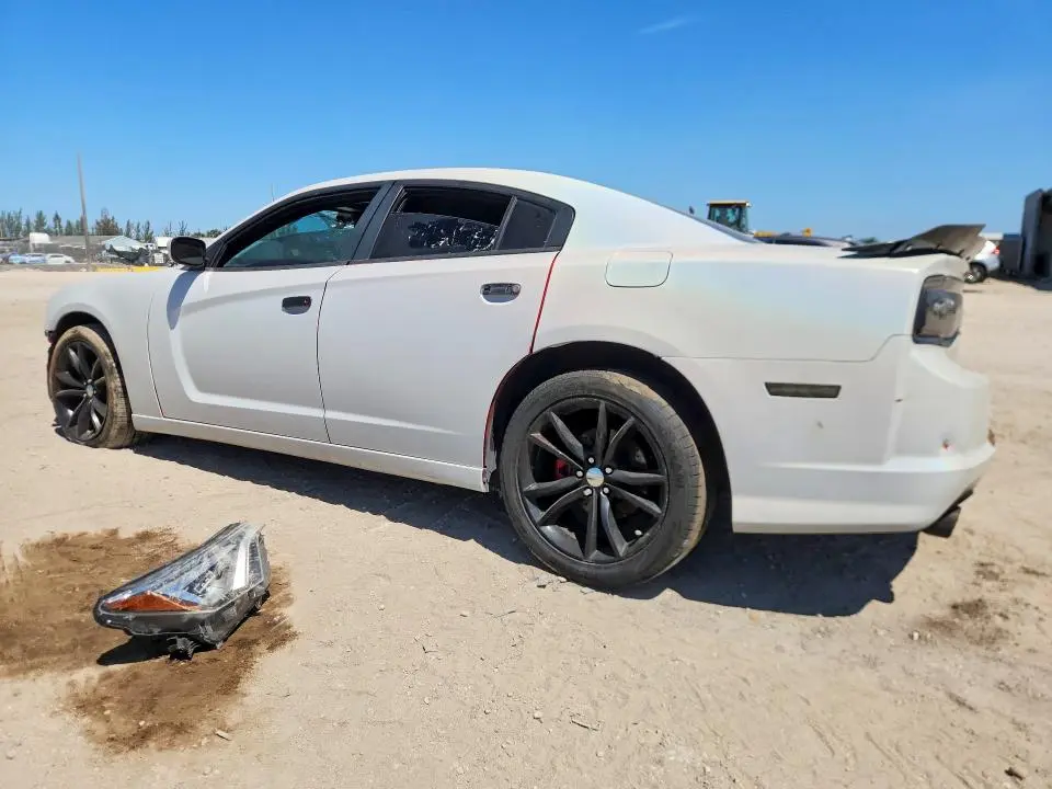 2014 DODGE CHARGER R  