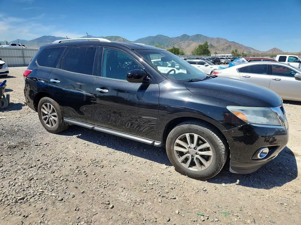 2015 NISSAN PATHFINDER SV  