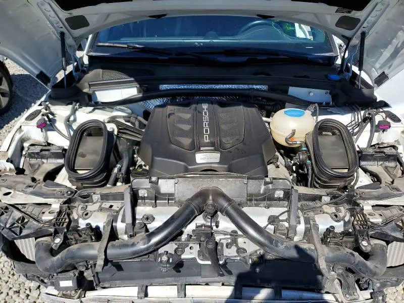 2018 PORSCHE MACAN S  