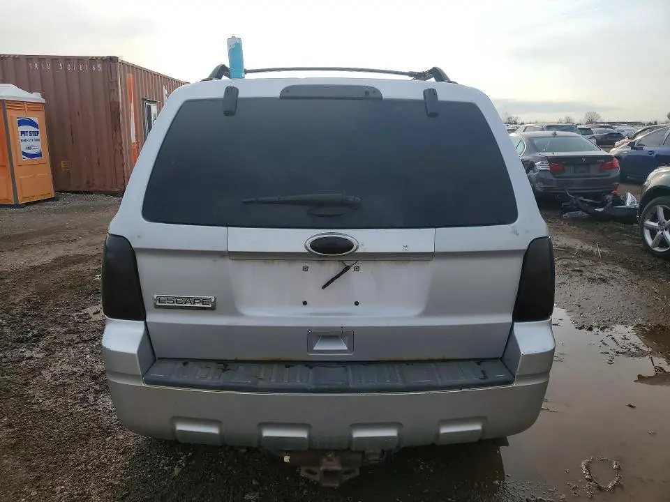 2011 FORD ESCAPE XLT  