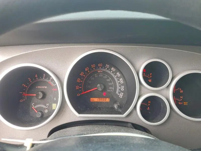 2010 TOYOTA TUNDRA CREWMAX SR5  