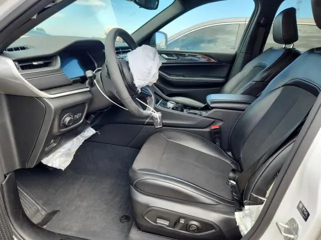 2023 JEEP GRAND CHEROKEE LAREDO  