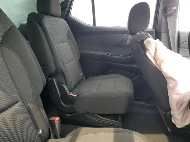 2023 CHEVROLET TRAVERSE LT  