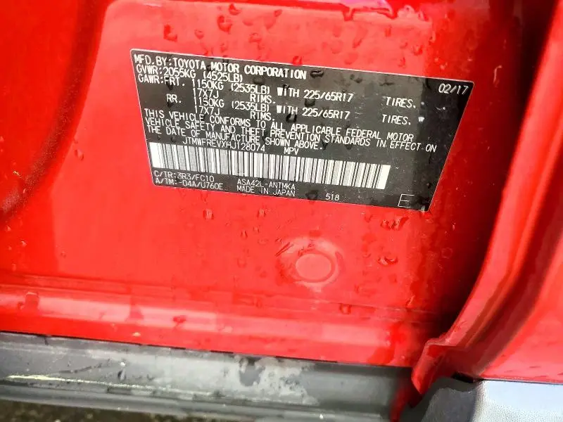 2017 TOYOTA RAV4 XLE  