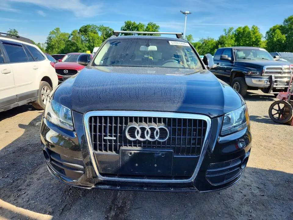 2010 AUDI Q5 PREMIUM  