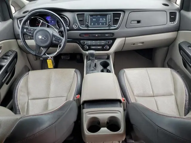 2017 KIA SEDONA LX